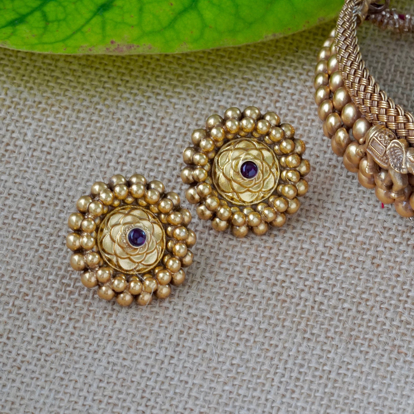 ORN014 Gold Plated 92.5 Silver Elephant Bore hasli Choker and tops