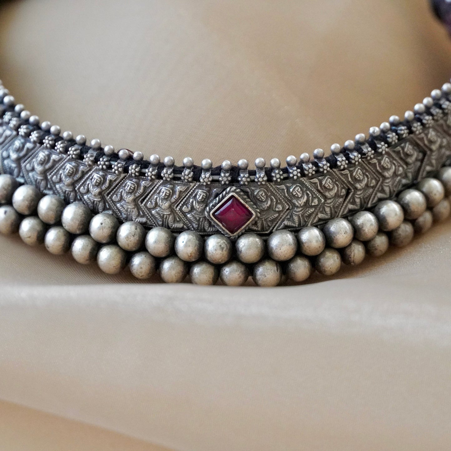 ORN031 92.5 Silver Black Stone Necklace with Pendant and Earrings