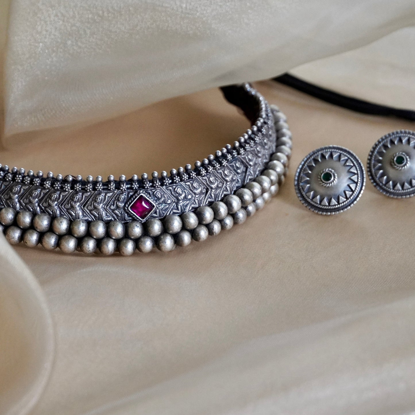 ORN031 92.5 Silver Black Stone Necklace with Pendant and Earrings