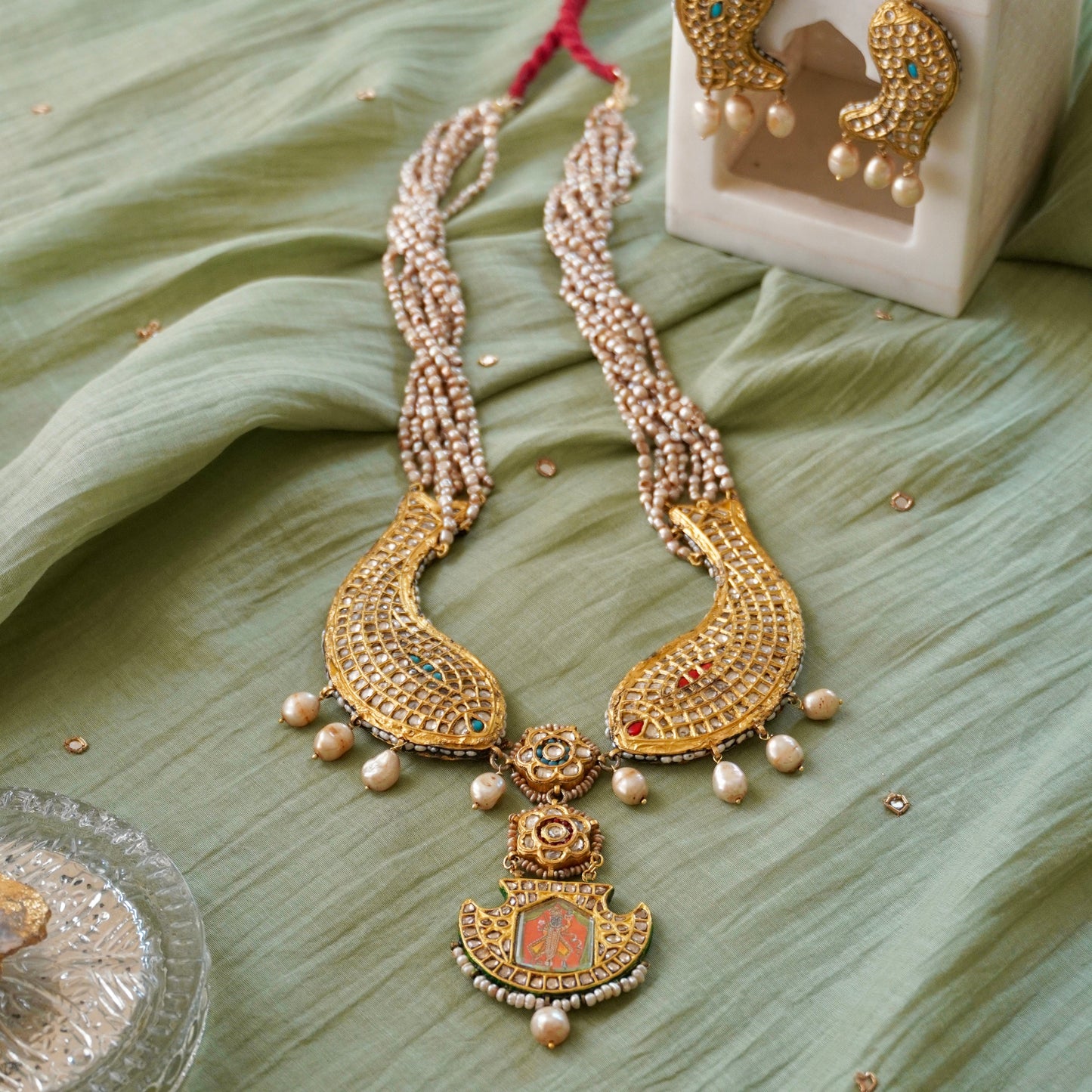 ORN032 Gold Plated 92.5 Silver Meen Shrinathji Reversible Necklace fastened by fresh-water pearls