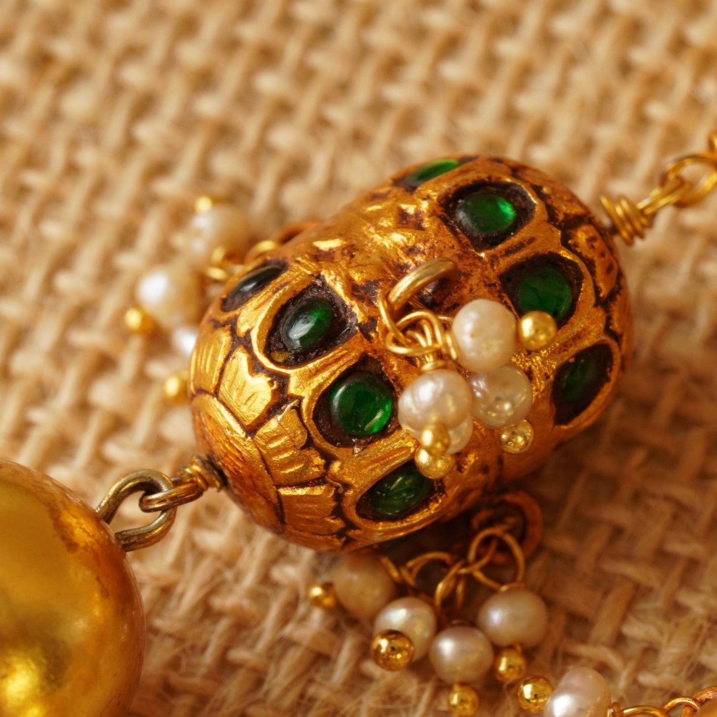 ORN045 92.5 Silver Gold Plated Balls with Green Stone Center Necklace